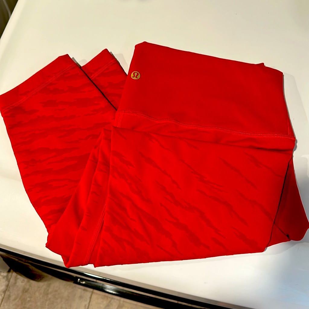 Lululemon Wunder Train Size 14